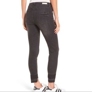 BlankNYC Distressed Black High Rise “Crybaby” Jeans - SIZE 27 (Cropped jeans)